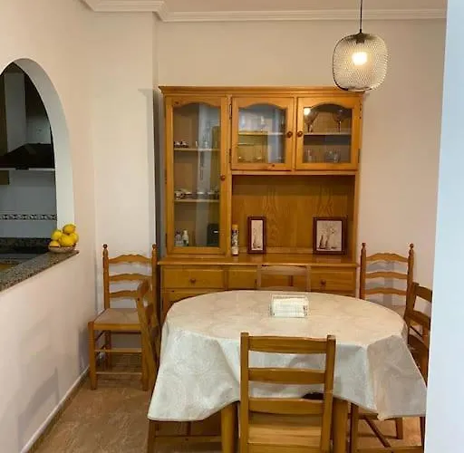 En Acogedor A 200 Metros La Playa Wifi * Torrevieja