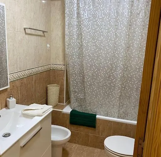 En Acogedor A 200 Metros La Playa Wifi *