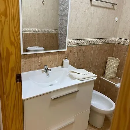 En Acogedor A 200 Metros La Playa Wifi Torrevieja